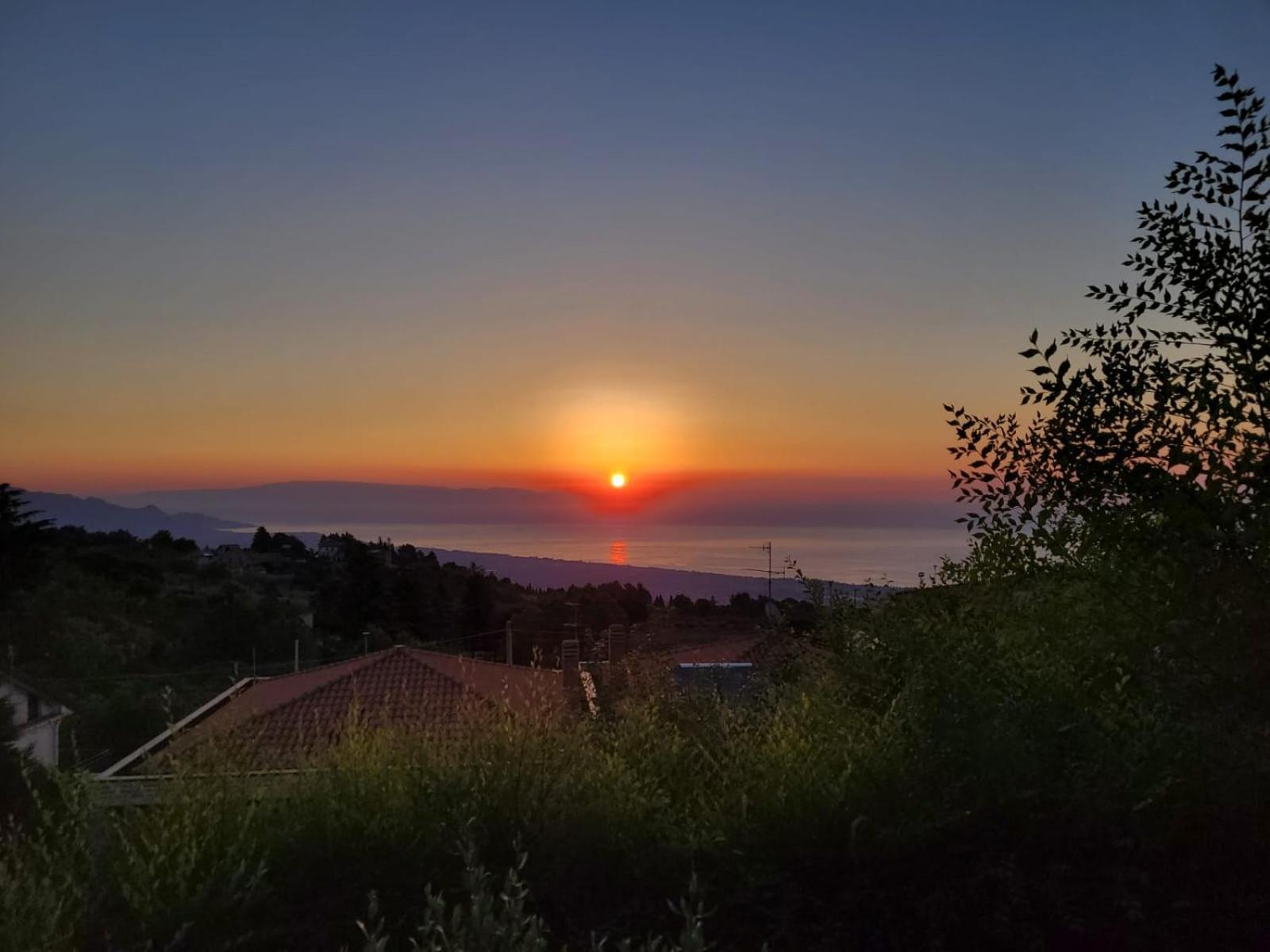 Etna Sunshine Rent Rooms Puntalazzo Kültér fotó