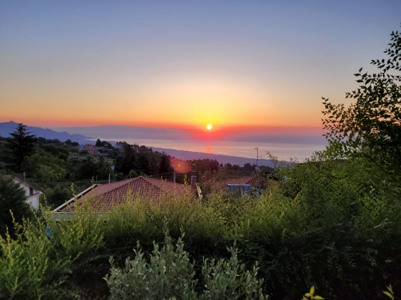 Etna Sunshine Rent Rooms Puntalazzo Kültér fotó