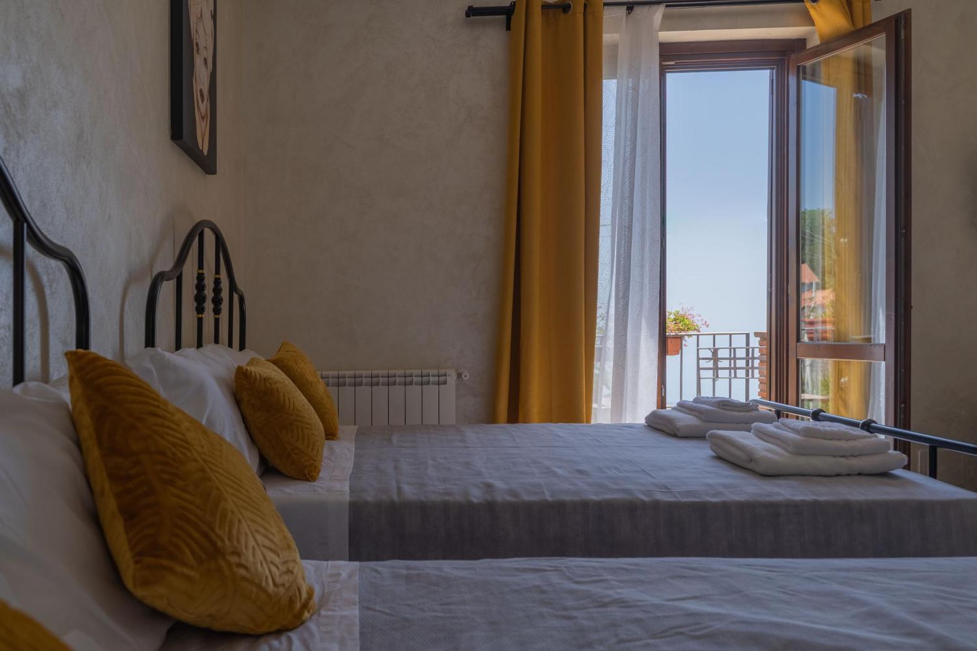 Etna Sunshine Rent Rooms Puntalazzo Kültér fotó