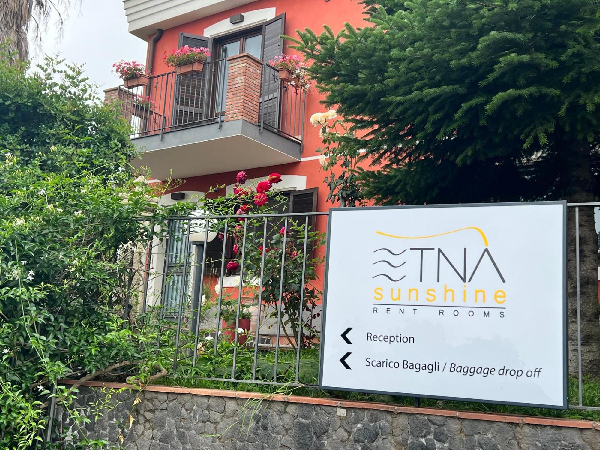 Etna Sunshine Rent Rooms Puntalazzo Kültér fotó